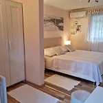 Häuschen Viktória *