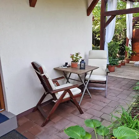 Сasa de vacaciones Häuschen Viktória *