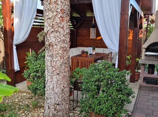 Haeuschen Viktoria Holiday home Zamardi