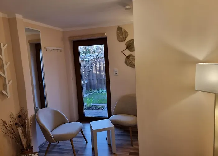 Haeuschen Viktoria * Zamárdi